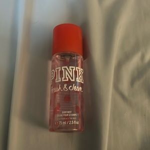 VS PINK Fresh & Clean